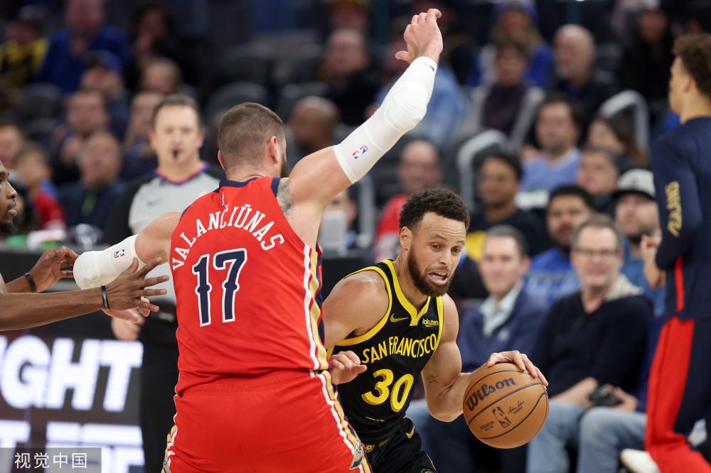 他更像是 他更像是