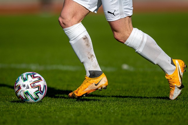 自然更加坚 自然更加坚